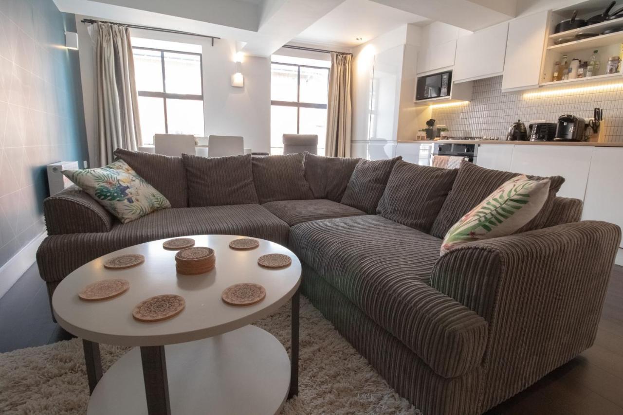 The New52 Oxford By 360Stays - Bespoke 2 Bed Luxury Apartment In The Heart Of Oxford City Centre With Parking Экстерьер фото