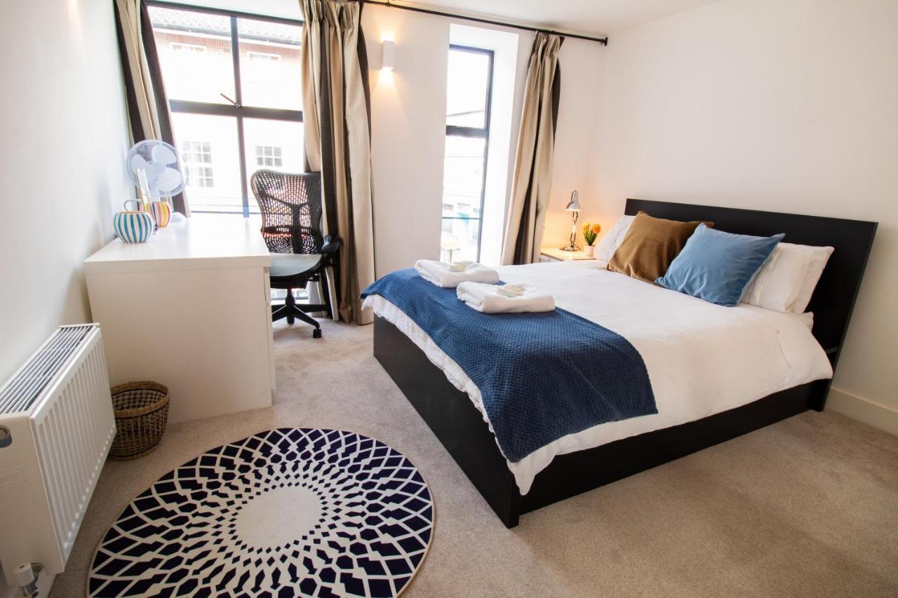 The New52 Oxford By 360Stays - Bespoke 2 Bed Luxury Apartment In The Heart Of Oxford City Centre With Parking Экстерьер фото